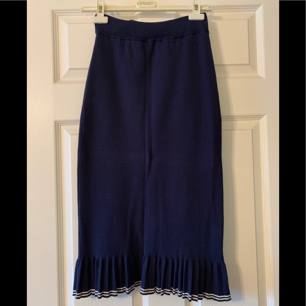 MARC JACOBS navy blue knit skirt